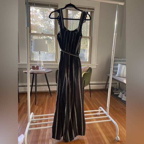 WHO WHAT WEAR Jumpsuit with Tie Belt - Picture 4 of 4